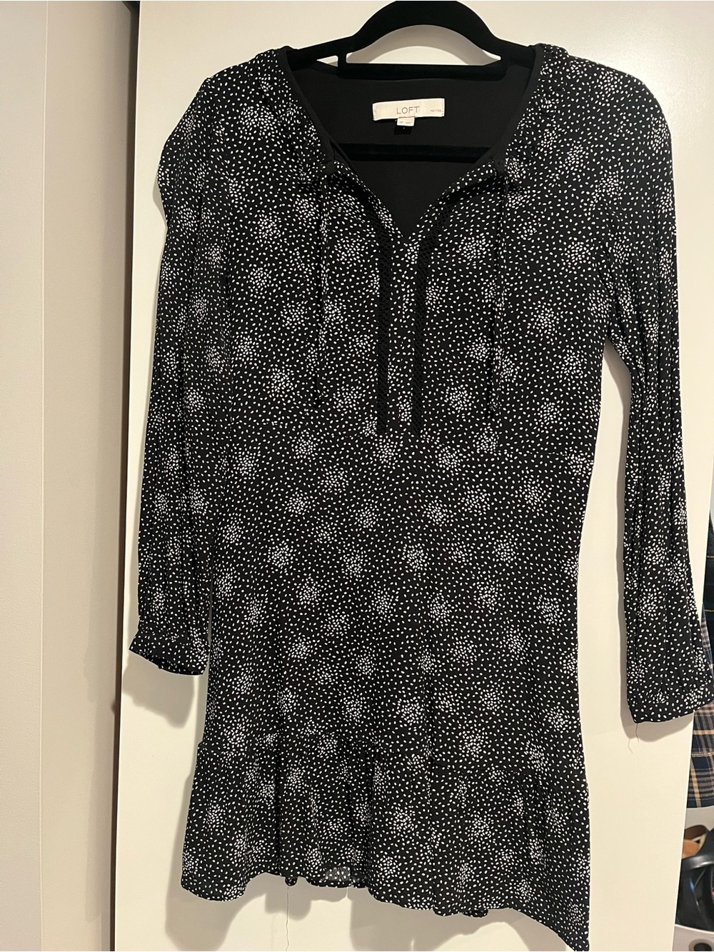 LOFT Black and White Speckled Long Sleeve Dress